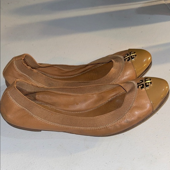 Tory Burch Brown Flats with Gold Toe Cap - Picture 1 of 4